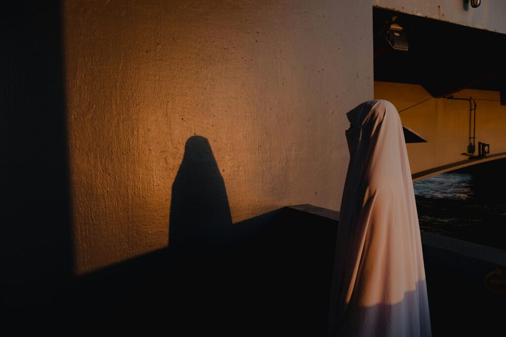 Gewalt gegen Frauen Femformation